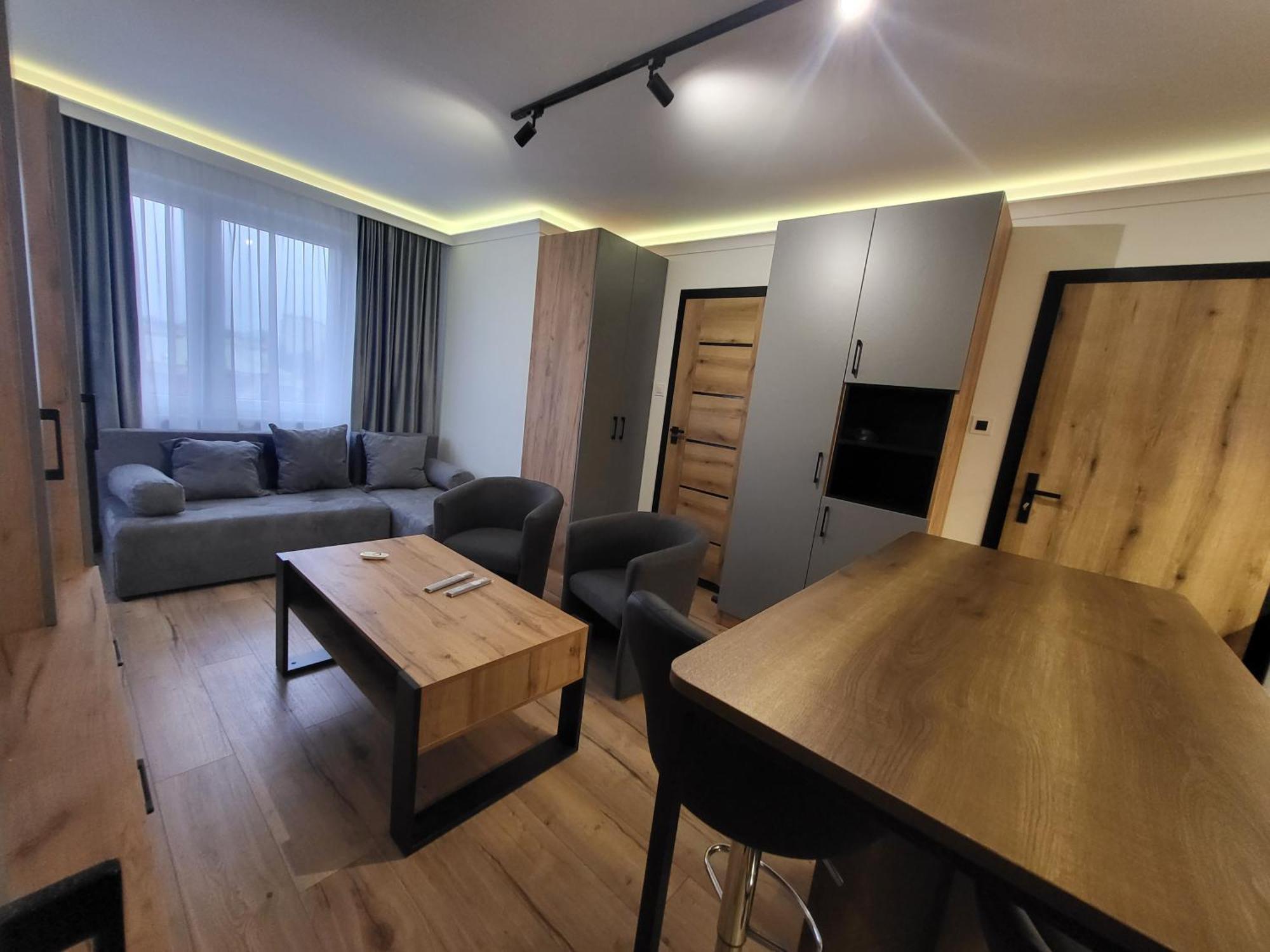 Handy Apartamenty - Mieszkania Na Doby W Centrum Rzeszowa Exterior foto